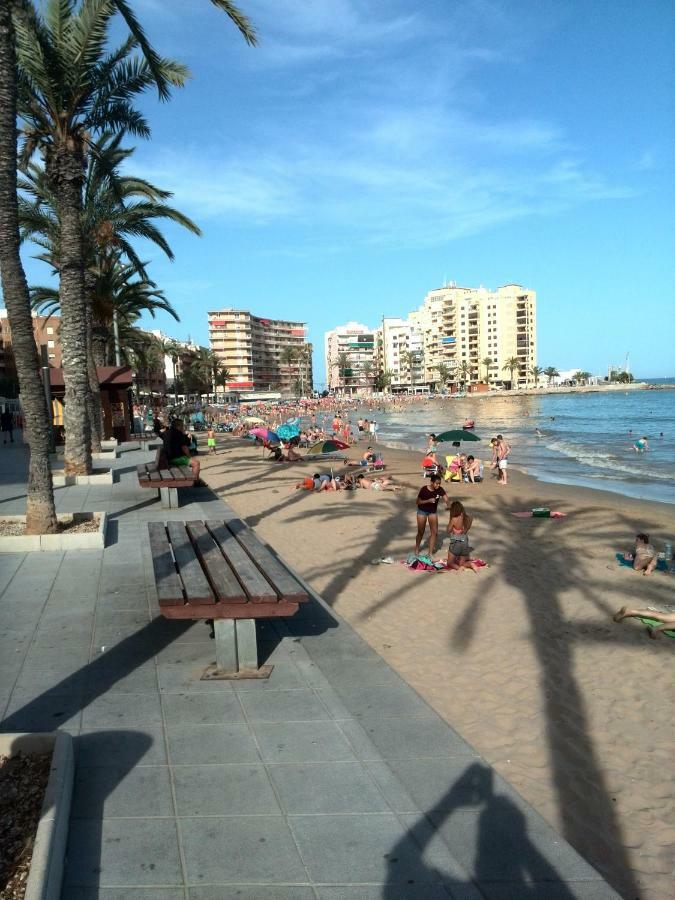 Apartment Travesia De Santomera Torrevieja Exterior foto
